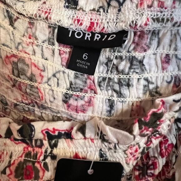 Torrid Blouse  - Picture 2 of 5